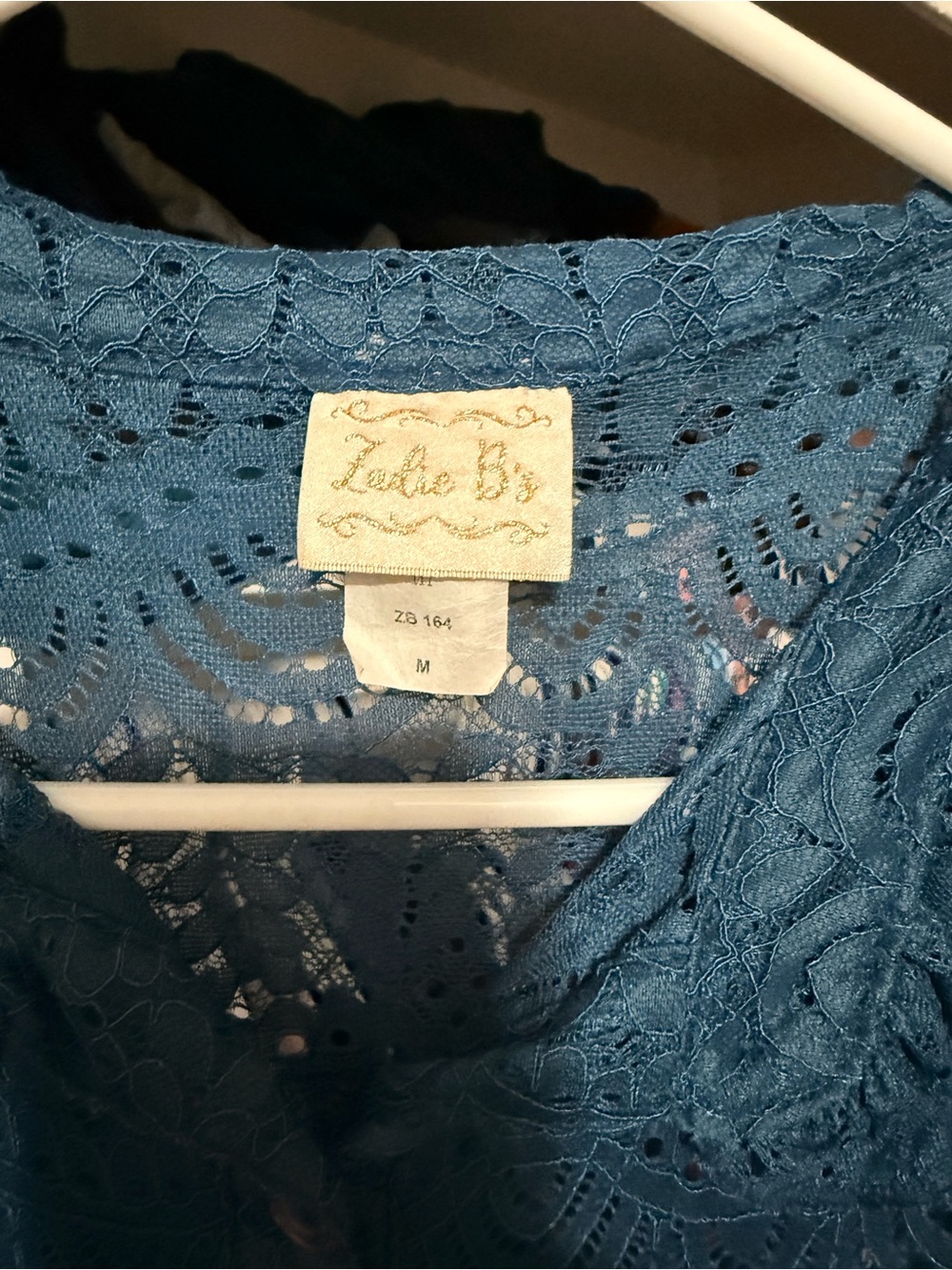 Wren & Ivory Blue Lace High-Low Button Front Dress - Picture 4 of 4
